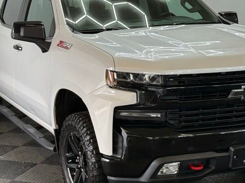 Used 2019 Chevrolet Silverado 1500 LT Trail Boss image 2