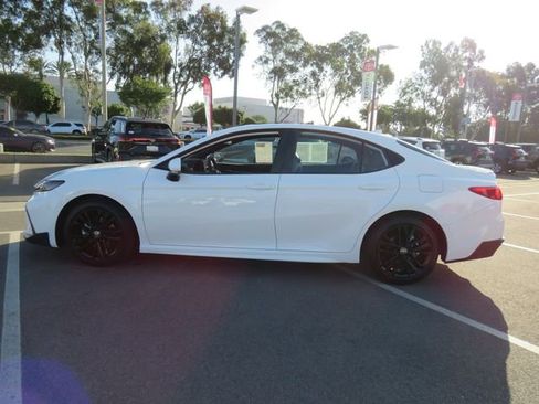 Certified 2026 Toyota Camry SE image 7