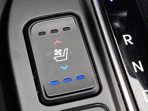 Used 2015 Hyundai Santa Fe Sport 2.0T w/ Option Group 05 image 25