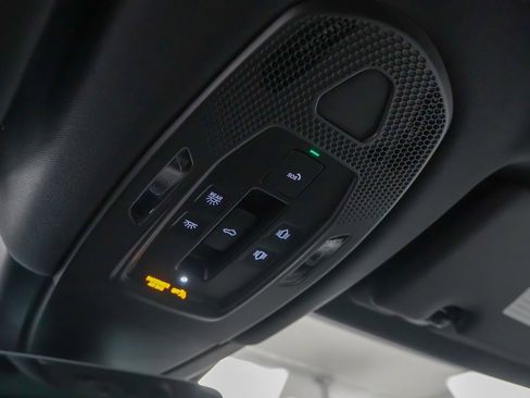 New 2026 Porsche Cayenne S image 28