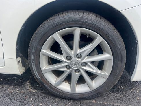 Used 2013 Toyota Prius V Five FWD image 41