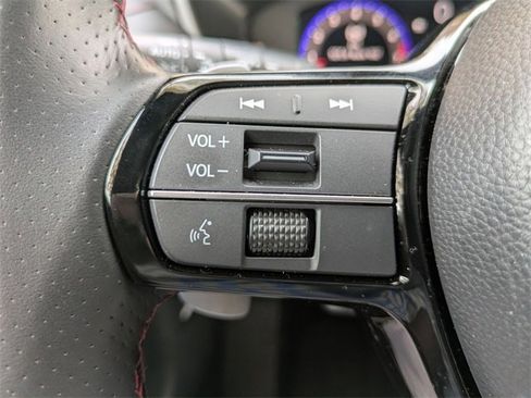 Used 2025 Acura ADX A-Spec image 15