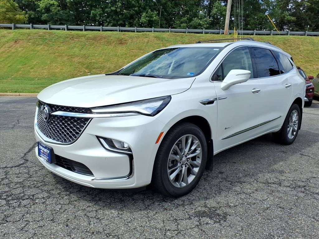 Used 2023 Buick Enclave Avenir w/ Trailering Package, 5000 lbs. AWD/4WD image 7
