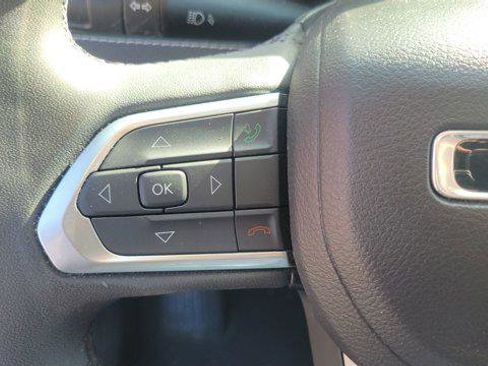 Used 2022 Jeep Compass Latitude image 21