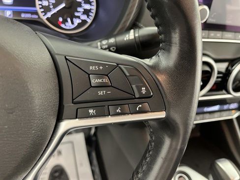 Used 2020 Nissan Sentra SV FWD image 17