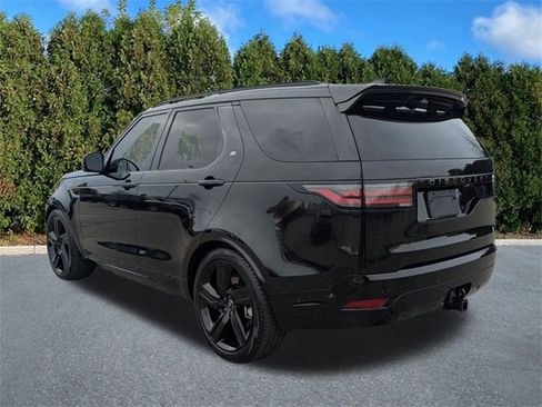 Used 2024 Land Rover Discovery Dynamic SE image 6