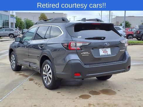 Certified 2025 Subaru Outback Premium w/ Popular Package #1A AWD/4WD image 2