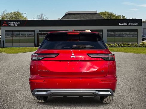 New 2026 Mitsubishi Outlander SE FWD image 5