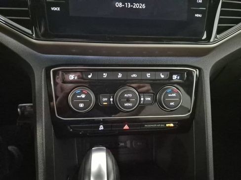 Used 2020 Volkswagen Atlas Cross Sport SEL Premium R-Line AWD/4WD image 15