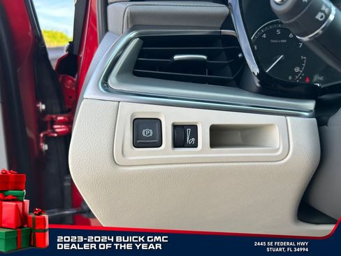 Used 2025 Cadillac XT5 Premium Luxury image 24