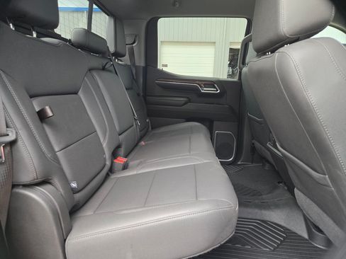 Certified 2023 Chevrolet Silverado 1500 LT Trail Boss w/ Convenience Package II AWD/4WD image 22