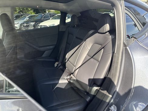 Used 2023 Tesla Model Y Long Range AWD/4WD image 16
