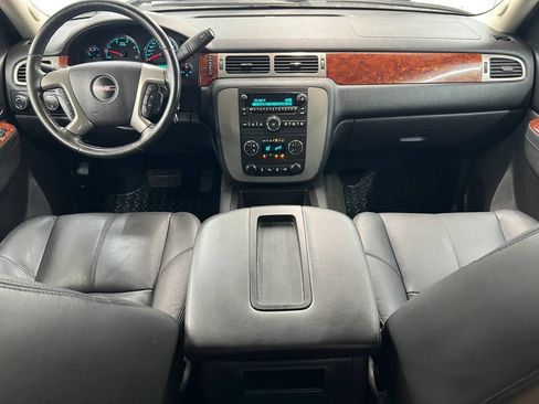 Used 2013 GMC Sierra 3500 SLT w/ SLT Convenience Package AWD/4WD image 15