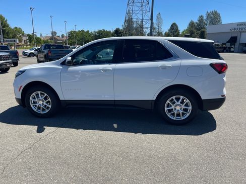 Used 2024 Chevrolet Equinox LT AWD/4WD image 8