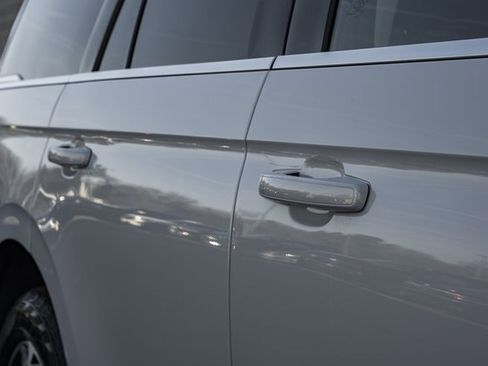 Certified 2025 Ford Expedition Active image 23