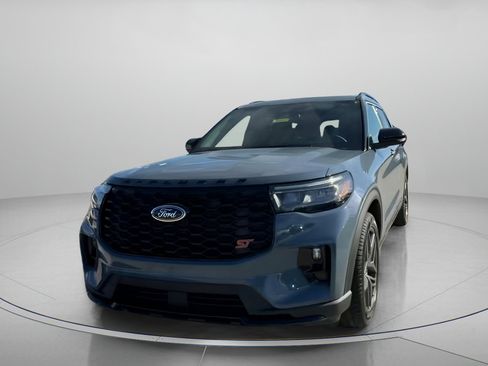 New 2026 Ford Explorer ST w/ Sun And Sound Package image 9