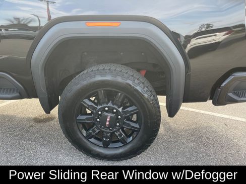 Used 2024 GMC Sierra 2500 AT4 w/ AT4 Preferred Package image 12