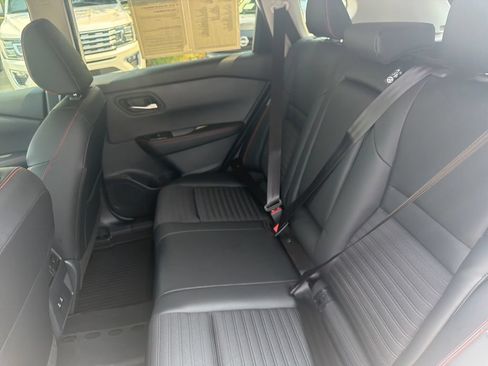 Certified 2026 Nissan Rogue SV AWD/4WD image 26