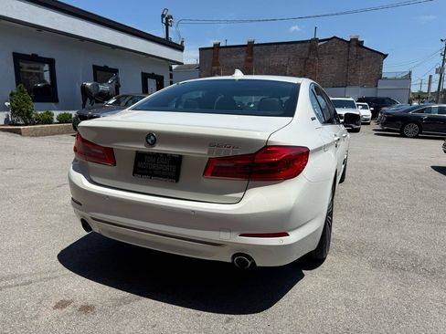 Used 2018 BMW 530e xDrive AWD/4WD image 3