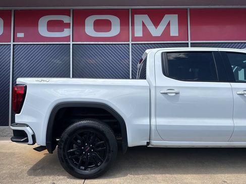 Used 2024 GMC Sierra 1500 Elevation AWD/4WD image 5
