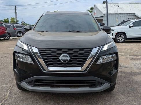 Used 2022 Nissan Rogue SV w/ SV Premium Package FWD image 9