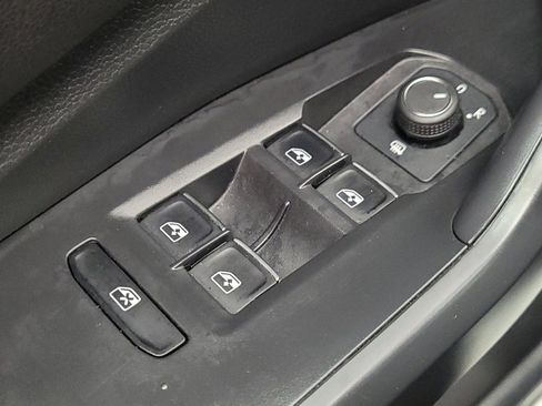 Used 2025 Volkswagen Jetta Sport FWD image 27
