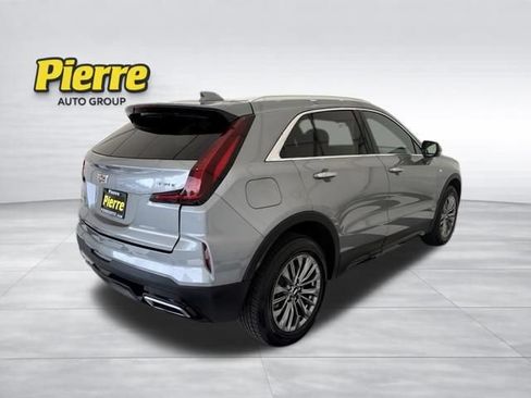 Used 2025 Cadillac XT4 Premium Luxury FWD image 6