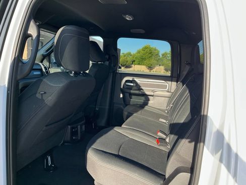 Certified 2025 RAM 2500 Big Horn AWD/4WD image 18