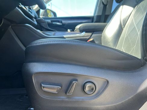 Used 2022 Toyota Highlander Platinum AWD/4WD image 14