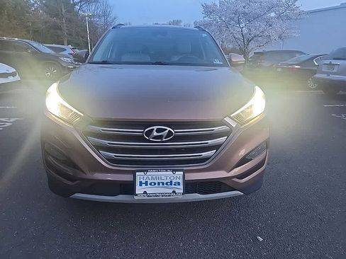 Used 2017 Hyundai Tucson Limited w/ Limited Ultimate Package 03 image 2