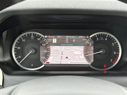 Used 2022 Land Rover Discovery Sport S R-Dynamic image 25