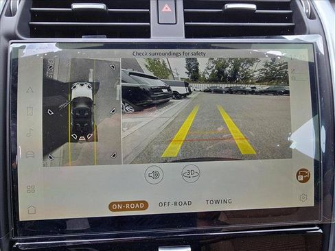 New 2025 Land Rover Discovery Dynamic SE AWD/4WD image 26