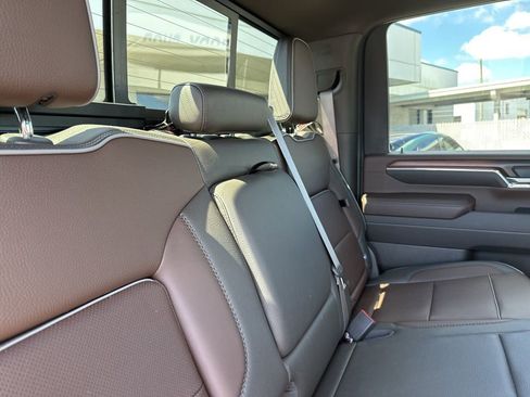 Used 2024 GMC Sierra 2500 Denali w/ Denali Reserve Package AWD/4WD image 15