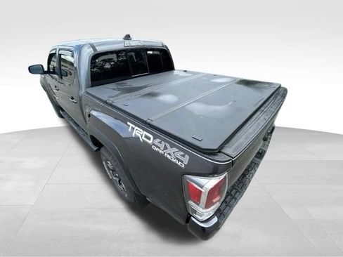 Used 2020 Toyota Tacoma TRD Off-Road w/ TRD Premium Off Road Package AWD/4WD image 14