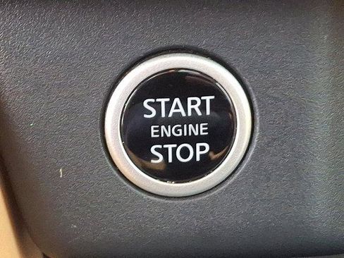 Used 2023 Nissan Rogue Platinum w/ Platinum Premium Package image 26