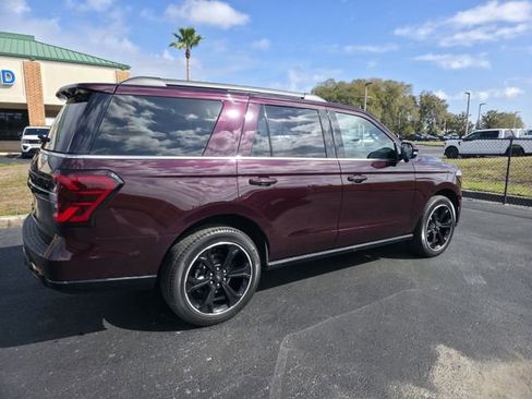 Certified 2024 Ford Expedition Limited image 5