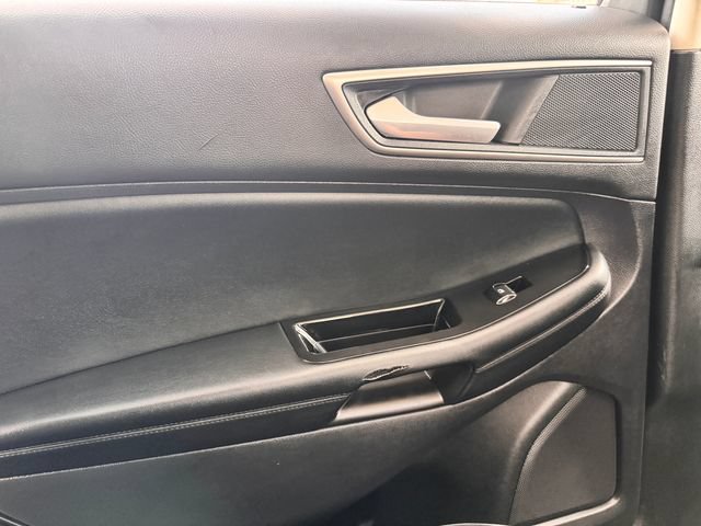 Used 2020 Ford Edge SEL AWD/4WD image 27