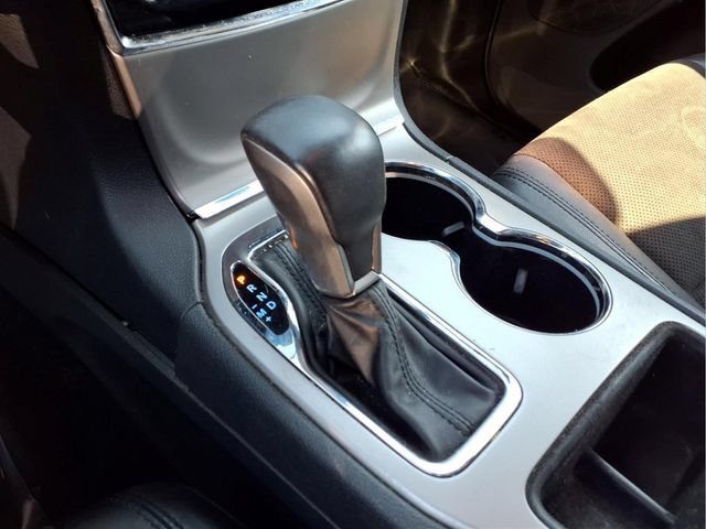 Used 2019 Jeep Grand Cherokee Altitude AWD/4WD image 6
