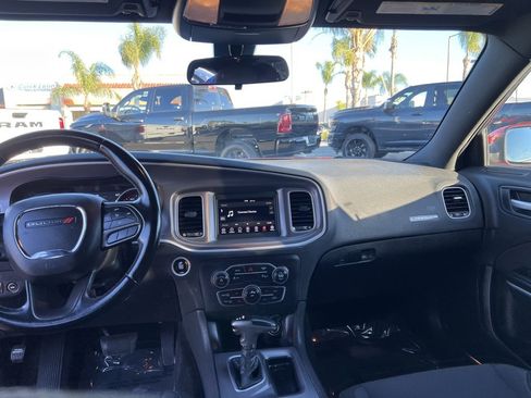 Used 2020 Dodge Charger SXT w/ Driver Convenience Group image 22