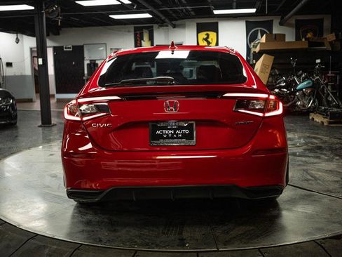 Used 2022 Honda Civic Sport image 6