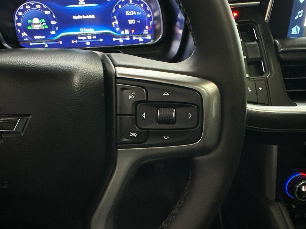Used 2023 Chevrolet Suburban Z71 w/ Luxury Package AWD/4WD image 29
