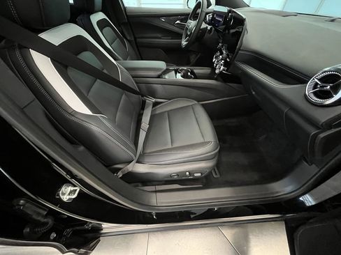 Certified 2024 Chevrolet Blazer EV LT image 33