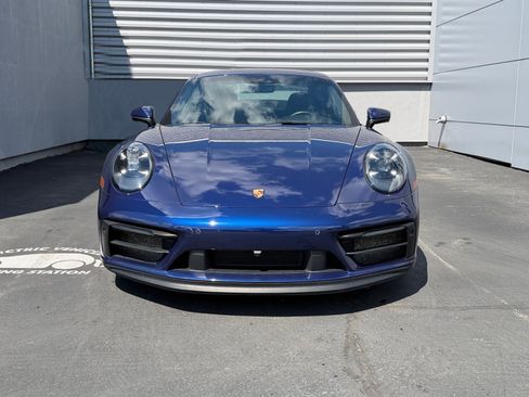 Certified 2024 Porsche 911 Carrera GTS RWD image 6
