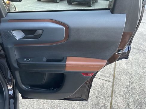 Used 2021 Ford Bronco Sport Outer Banks w/ Outer Banks Package (96D) image 38