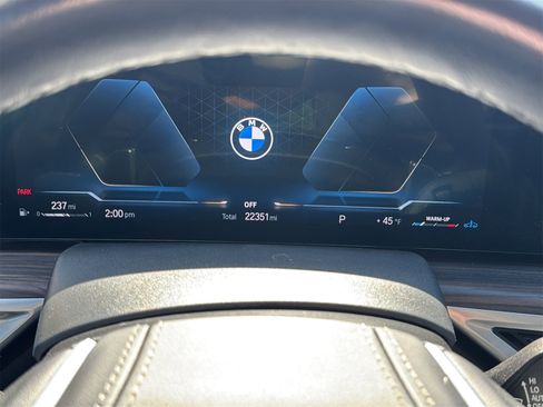 Used 2023 BMW X7 xDrive40i w/ Executive Package image 24
