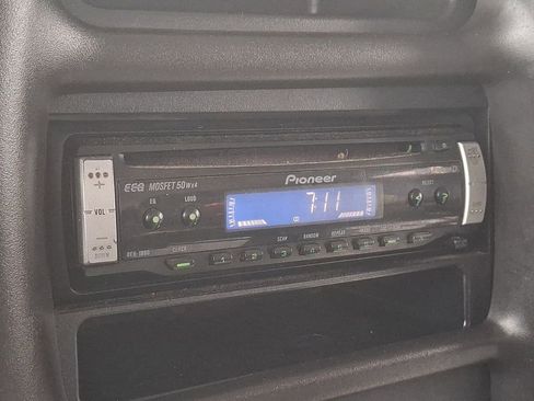 Used 2005 Chevrolet Kodiak C5500 2WD Regular Cab image 14