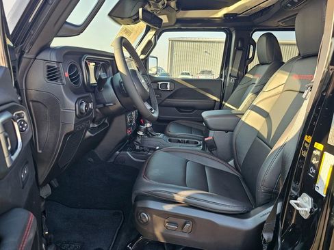 New 2025 Jeep Wrangler Unlimited Rubicon image 11