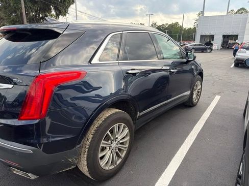 Used 2017 Cadillac XT5 Luxury FWD image 6