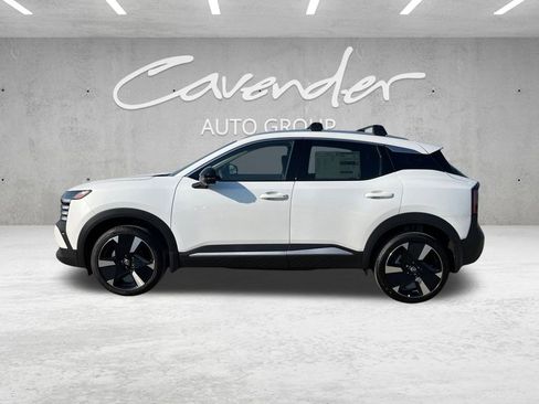 New 2026 Nissan Kicks SR w/ Cold Weather Package image 13