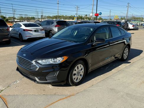 Used 2019 Ford Fusion S FWD image 6